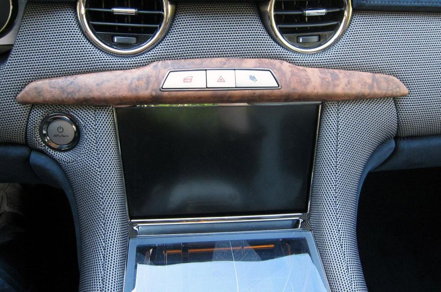  Fisker Karma 2012 года  (фото 18 из 103)